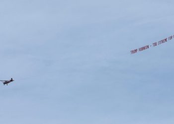 Democrats to fly pro-Harris messages over NFL games