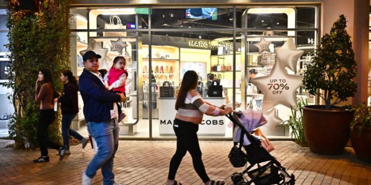 Retailers saw a dismal fall quarter. The election seems to be turning things around.