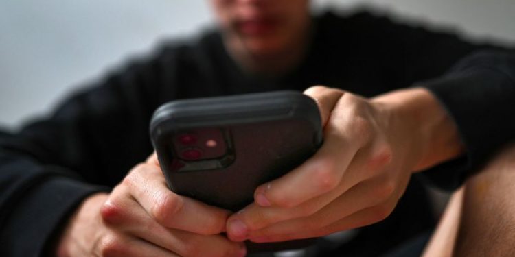 Tech companies put on notice as Australia passes world-first social media ban for under-16s