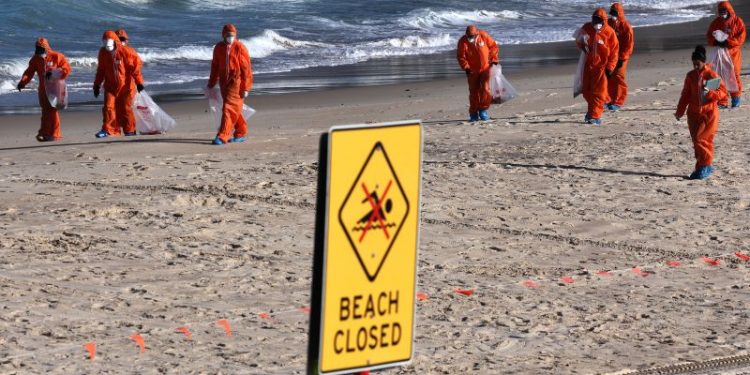 Mysterious black balls that washed up on Sydney beach were foul-smelling mini ‘fatbergs’