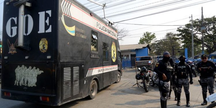 At least 15 dead as inmates clash at notorious Ecuadorian prison