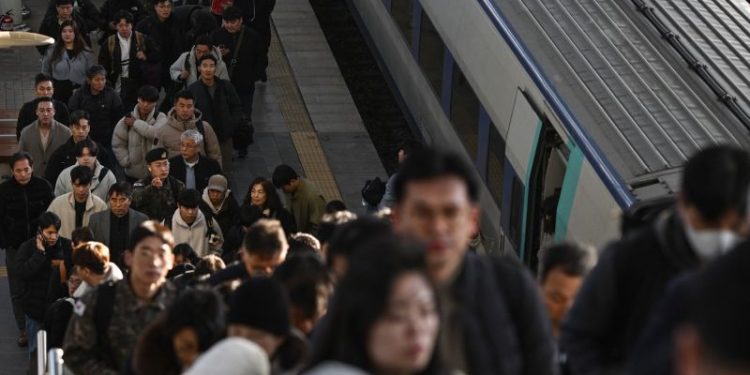South Korea becomes ‘super-aged’ society, new data shows