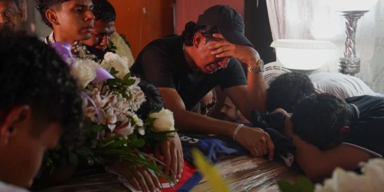 Ecuador orders detention of 16 air force members over disappearance of 4 children