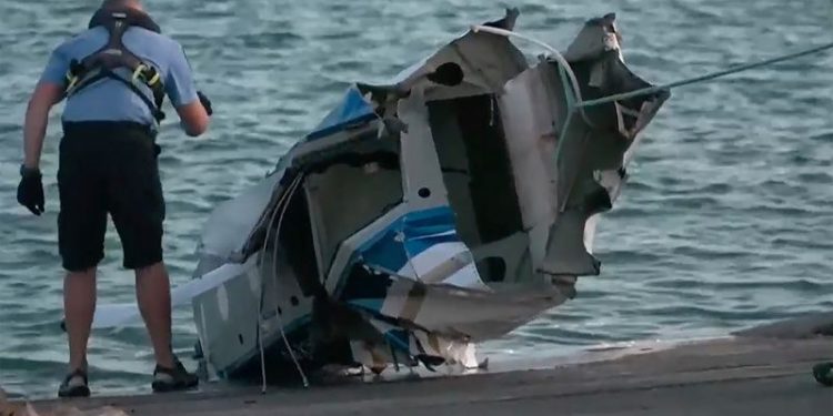 A seaplane crashes off Australia’s Rottnest Island, killing 2 tourists and the pilot