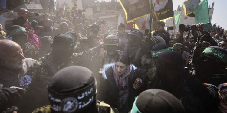 Chaotic scenes at Gaza hostage release bring condemnation from Israeli leaders