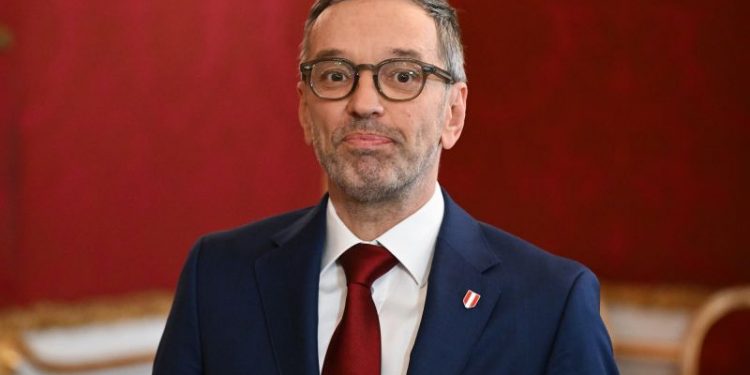 Austrian president tasks far-right leader Kickl with forming government