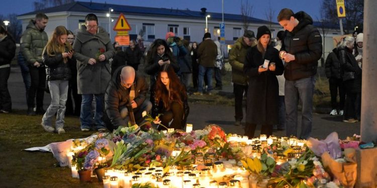 Sweden to tighten gun laws after mass shooting at school