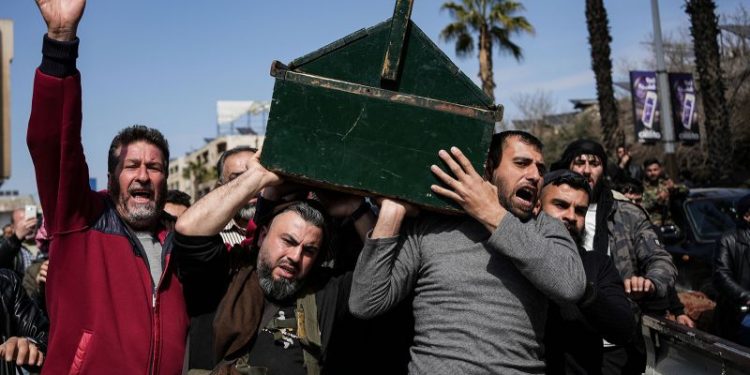 Entire families killed in Syria sectarian violence, UN says