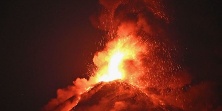 Volcano eruption in Guatemala forces hundreds to evacuate