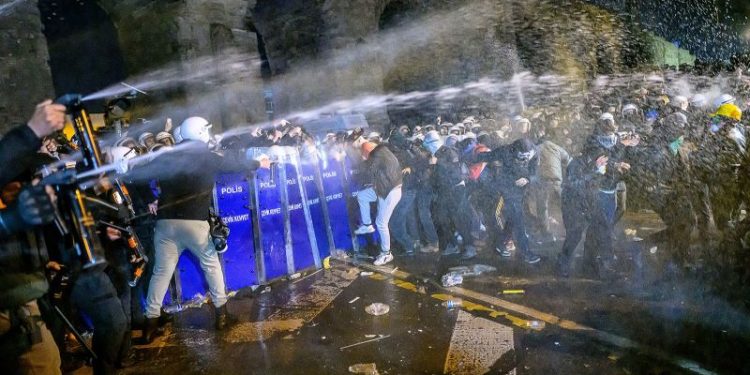 Violent clashes as Turkey protests continue over detention of Erdogan’s main political rival