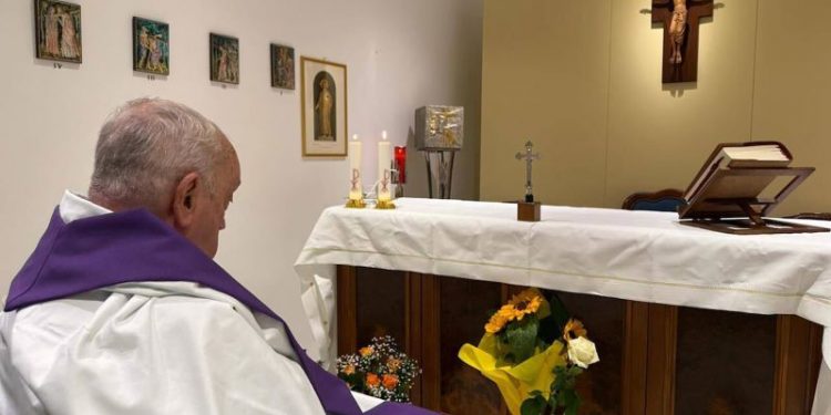 First photo of Pope emerges since hospitalization