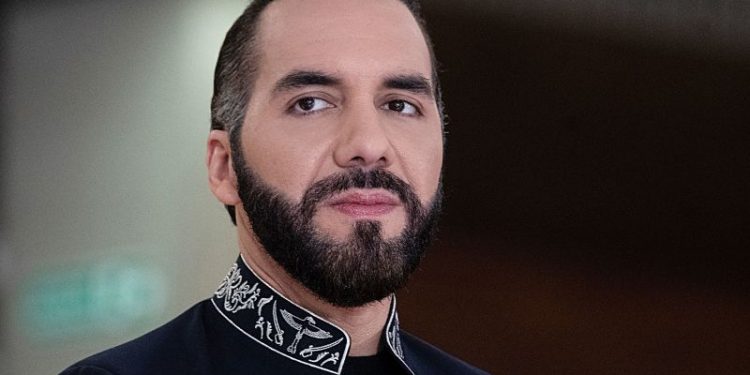 El Salvador’s president offers Maduro US-deported Venezuelans for prisoner swap