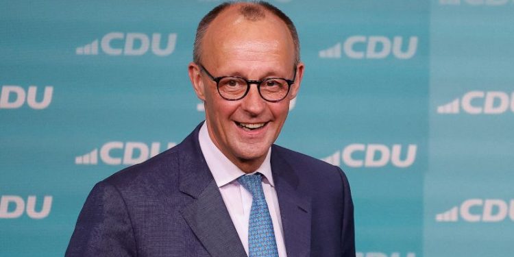 Germany’s centrist parties agree coalition deal as Trump tariffs spark recession fears