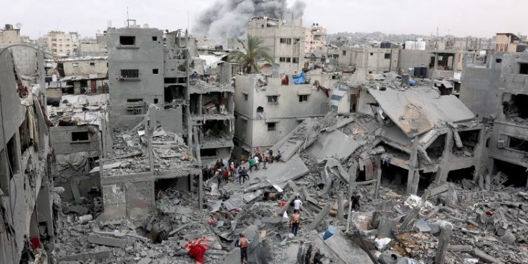 Israeli fighter jet drops bomb near Israeli community on Gaza border after “technical malfunction,” IDF says