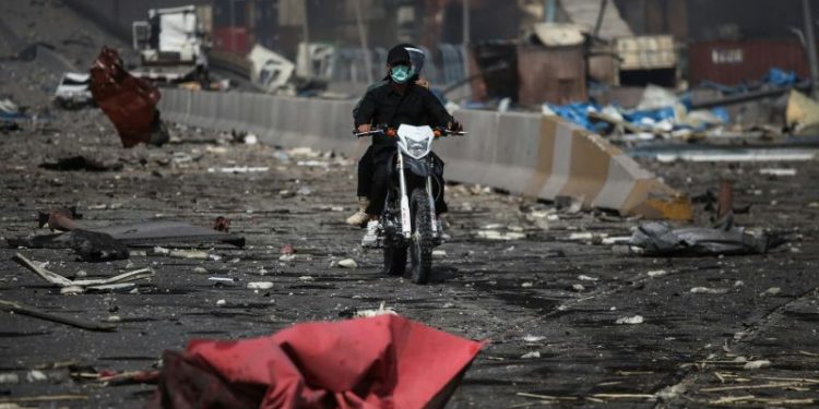 Five killed, more than 700 people injured after massive explosion in Iranian port