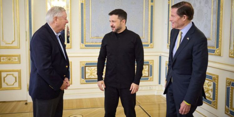 US senators meet with Zelensky in Kyiv as doubt cast over upcoming Ukraine-Russia peace talks