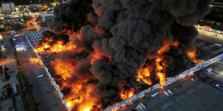 Poland blames Russian intelligence for arson attack on Warsaw shopping center last year