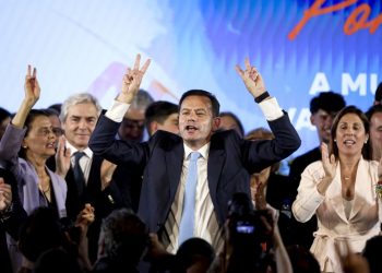 Portugal’s ruling center-right alliance wins election, but far-right makes record gains