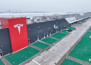Tesla agrees to first deal to build China’s largest grid-scale battery power plant