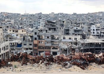 Israel confirms it is arming Hamas rivals in operation opposition calls ‘complete madness’