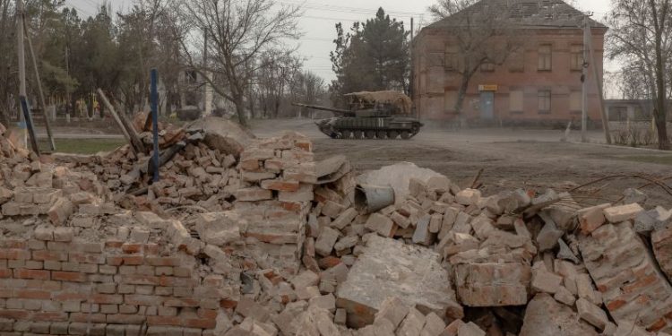 Russia claims to have pushed into central Ukrainian region for first time