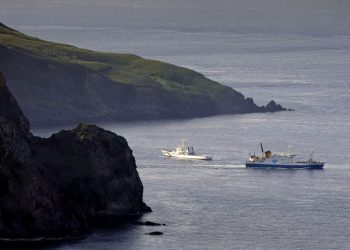 Japan braces for more quakes, authorities dismiss doomsday hype